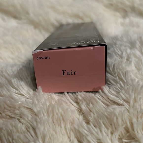 Brand New Laura Geller Better Than Block Skincare Serum Foundation in Fair - Picture 2 of 4